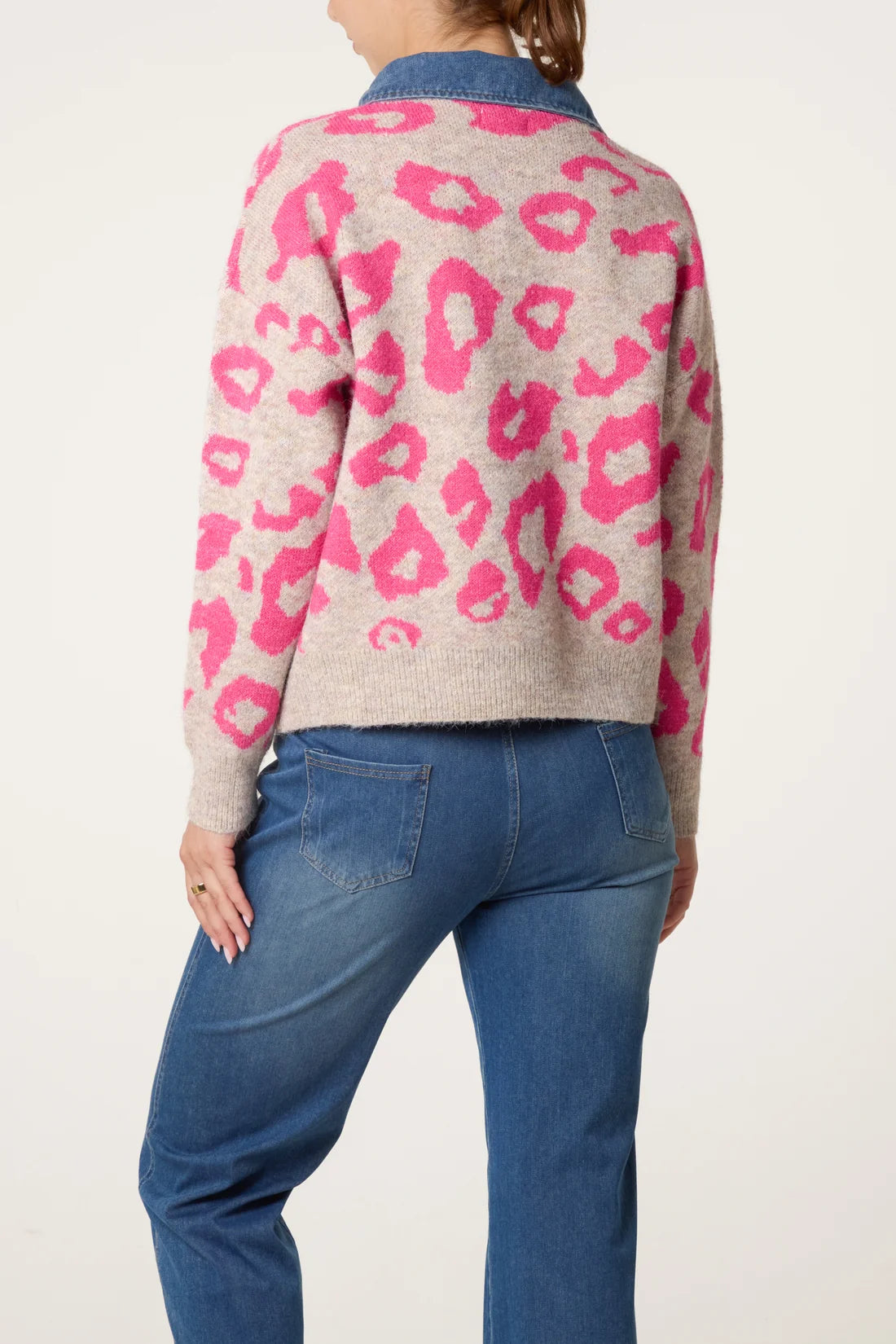 Leopard Print Knit Sweater with Denim Collar