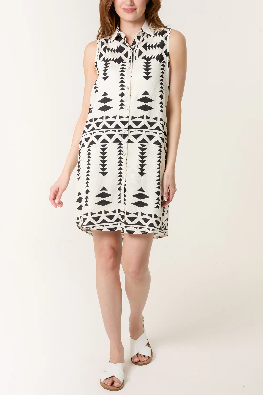 Geometric Print Sleeveless Shirt & Shorts Set