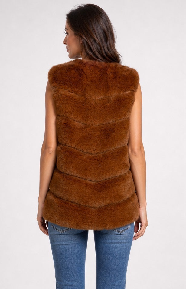 Chic Textured Faux Fur Gilet - Mixed Pack (2)