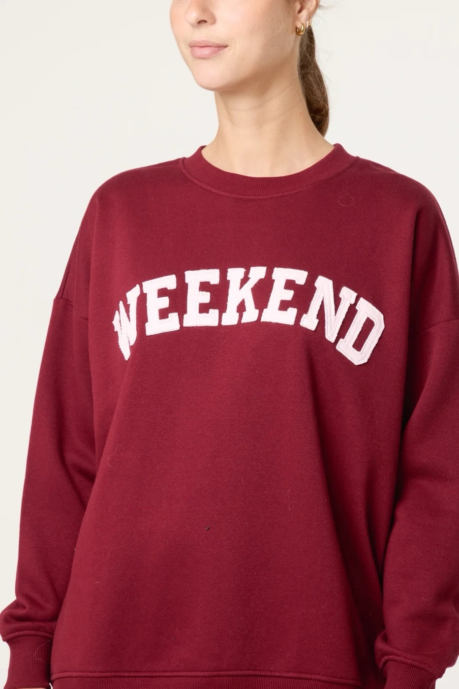 Weekend Appliqué Sweatshirt - Wine