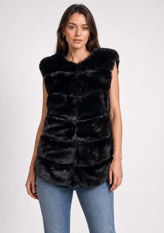 Chic Textured Faux Fur Gilet - Mixed Pack
