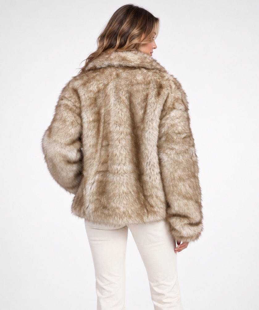 Luxurious Faux Fur Jacket with Oversized Collar - Stone (2)