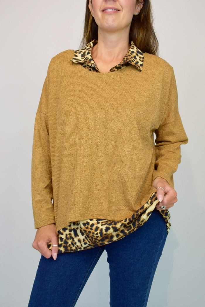 Animal Blouse Lined Knit Top